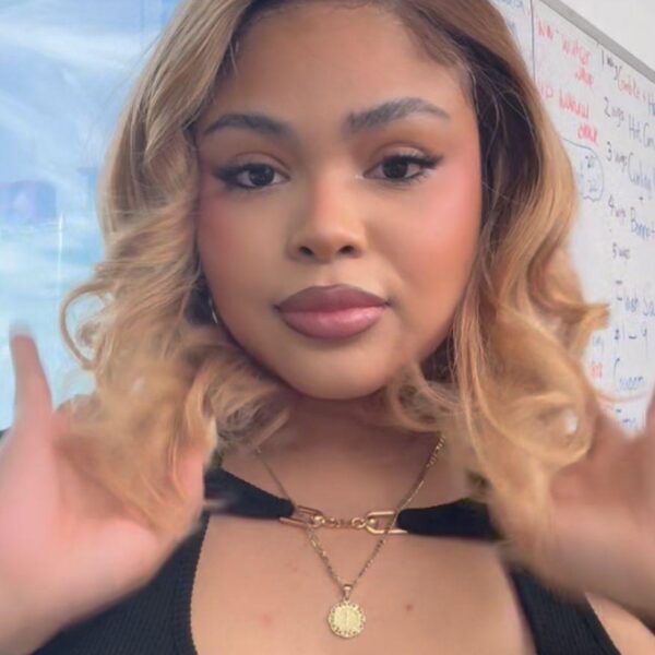 Lumivive Bye-Bye Knots™ 7x5 Lace Blonde with Brown Roots Side Part Blunt Bob Wig